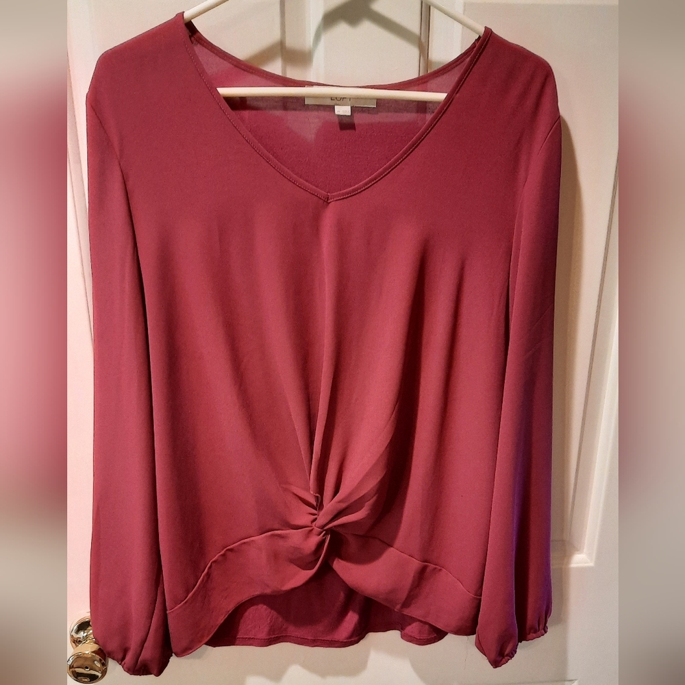 Loft Blouse Womans Medium Plum Purple Long Sleeve Lightweight Flowy V-neck